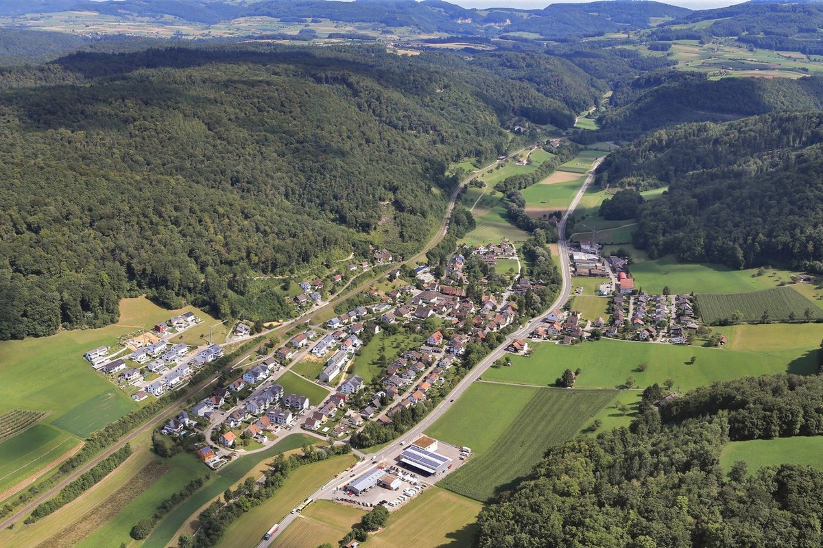 Luftbild des Dorfes Diepflike